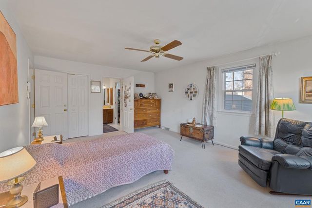 1772 HEARTHGLOW LN, Charlottesville, VA 22901