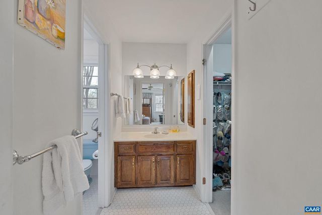 1772 HEARTHGLOW LN, Charlottesville, VA 22901