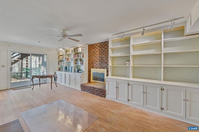 1772 HEARTHGLOW LN, Charlottesville, VA 22901