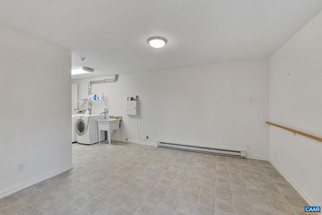 1772 HEARTHGLOW LN, Charlottesville, VA 22901