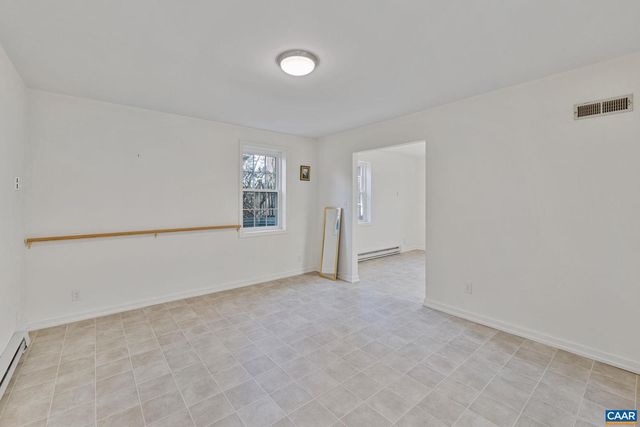 1772 HEARTHGLOW LN, Charlottesville, VA 22901