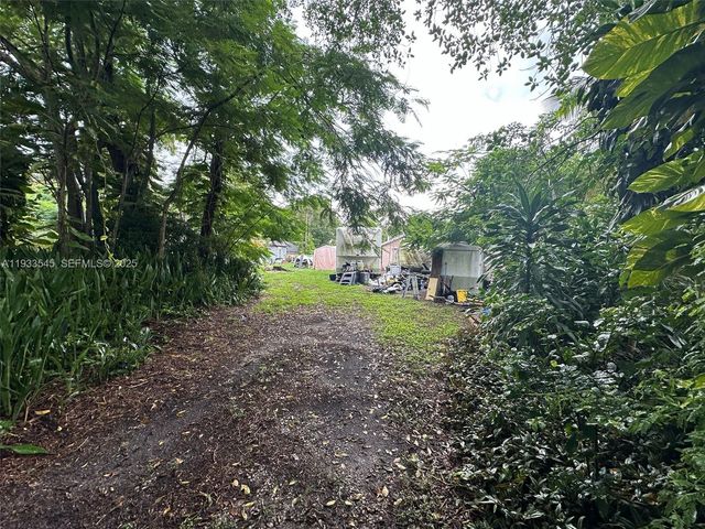 1511 SW 28th Way, Fort Lauderdale, FL 33312