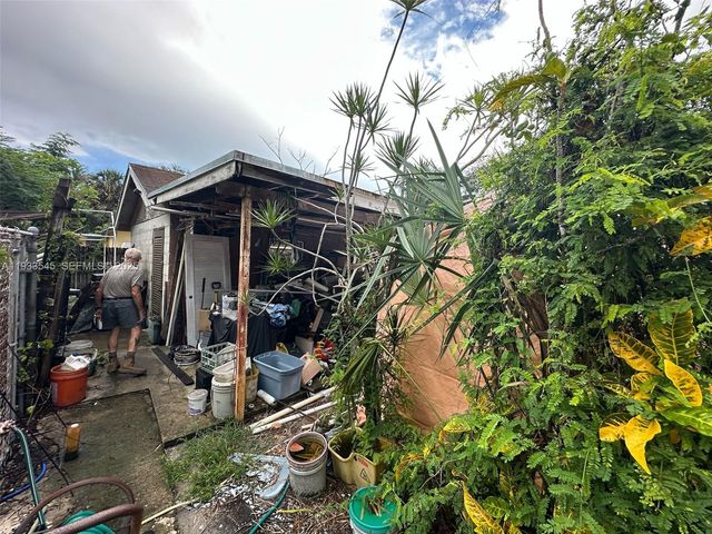 1511 SW 28th Way, Fort Lauderdale, FL 33312