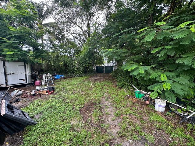 1511 SW 28th Way, Fort Lauderdale, FL 33312