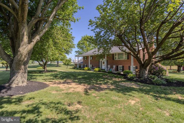 15 SMITHDALE ROAD, Shippensburg, PA 17257