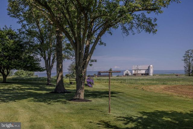 15 SMITHDALE ROAD, Shippensburg, PA 17257
