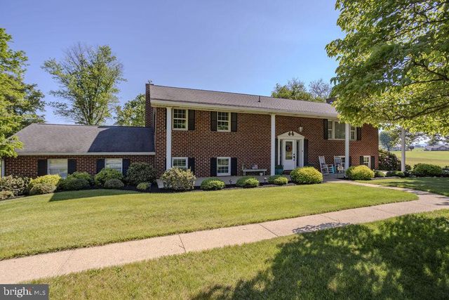 15 SMITHDALE ROAD, Shippensburg, PA 17257