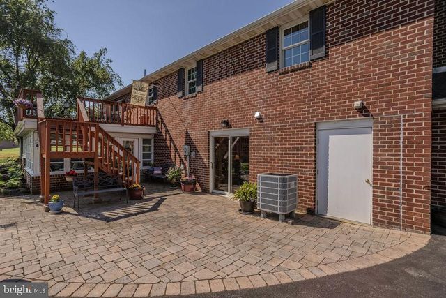 15 SMITHDALE ROAD, Shippensburg, PA 17257