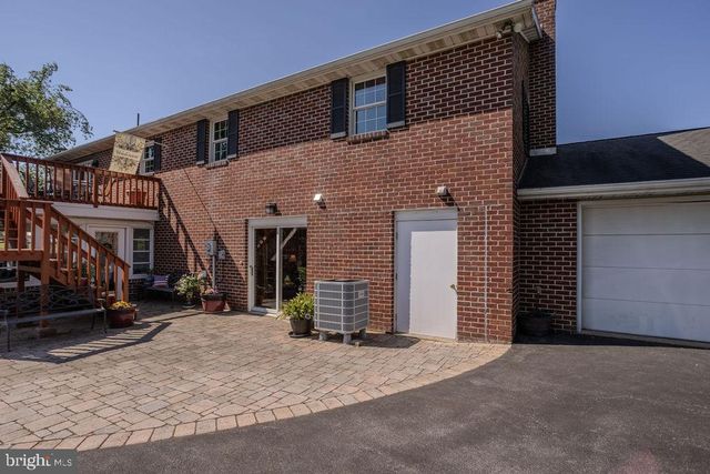 15 SMITHDALE ROAD, Shippensburg, PA 17257