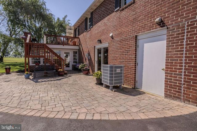15 SMITHDALE ROAD, Shippensburg, PA 17257