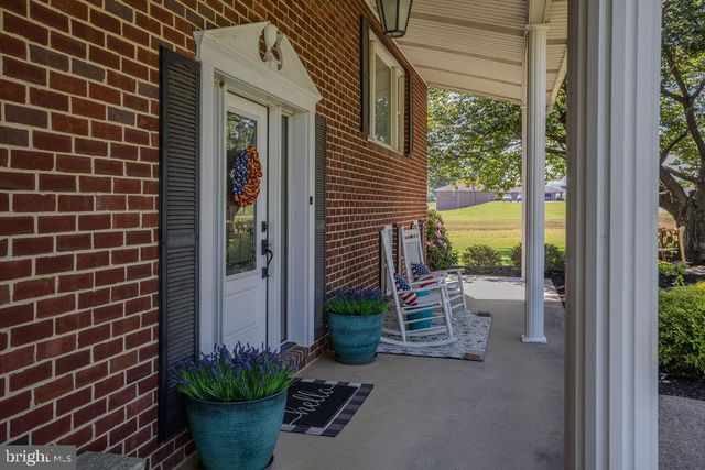 15 SMITHDALE ROAD, Shippensburg, PA 17257