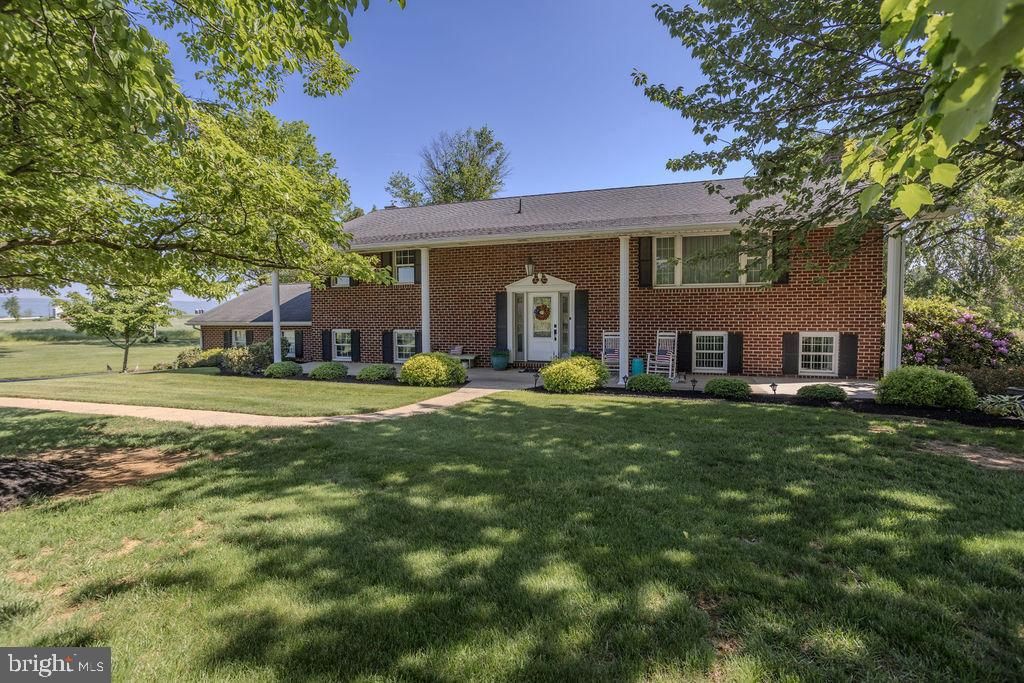 15 SMITHDALE ROAD, Shippensburg, PA 17257