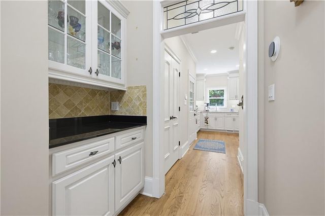 7090 Laurel Oak Drive, Suwanee, GA 30024