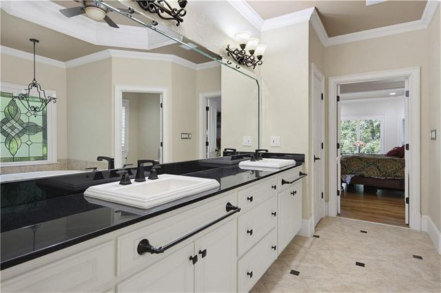 7090 Laurel Oak Drive, Suwanee, GA 30024