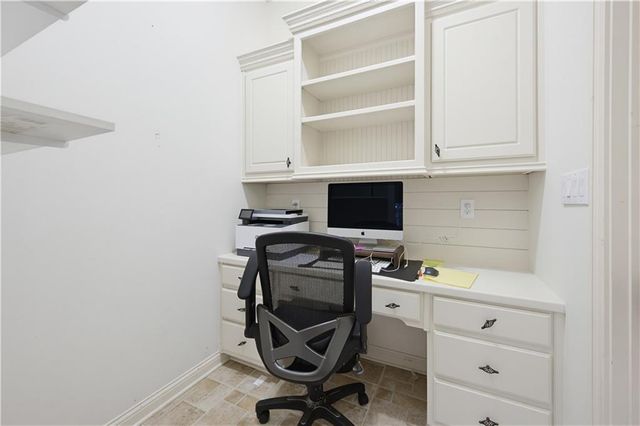 7090 Laurel Oak Drive, Suwanee, GA 30024