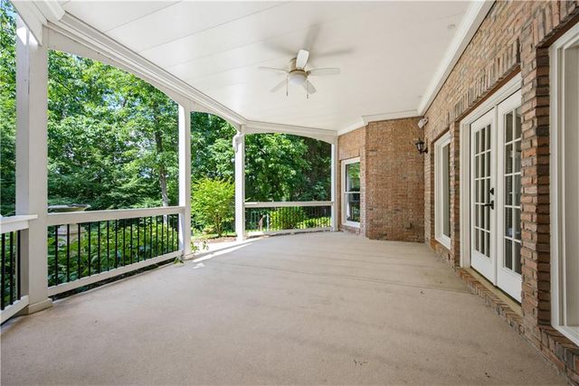 7090 Laurel Oak Drive, Suwanee, GA 30024