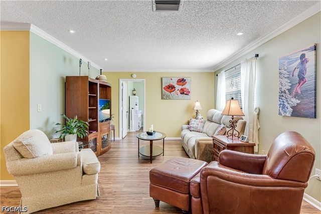 7079 Cedarhurst DR, Fort Myers, FL 33919