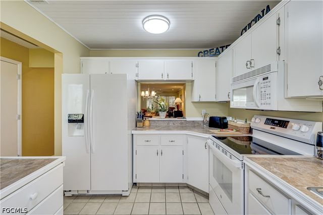 7079 Cedarhurst DR, Fort Myers, FL 33919