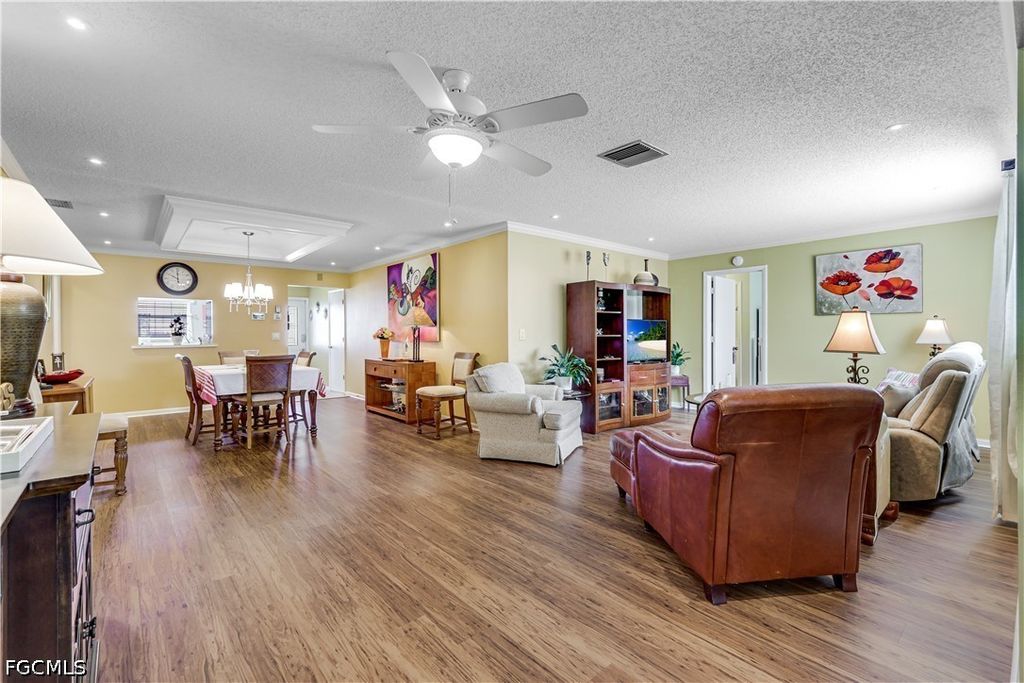 7079 Cedarhurst DR, Fort Myers, FL 33919