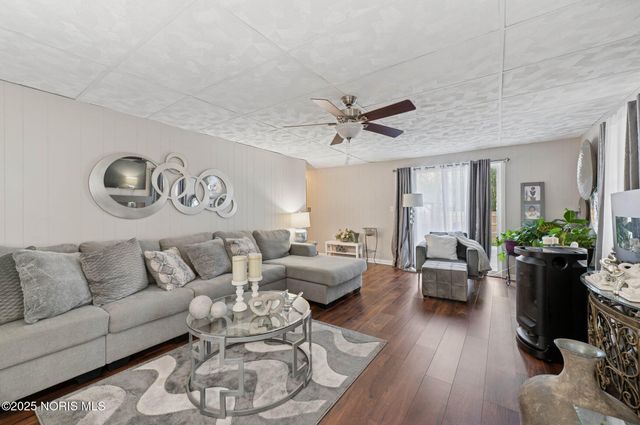 5264 Fairgreen Drive, Toledo, OH 43613