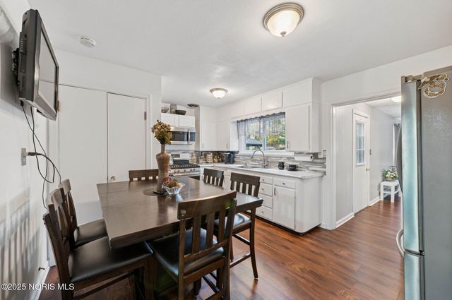 5264 Fairgreen Drive, Toledo, OH 43613