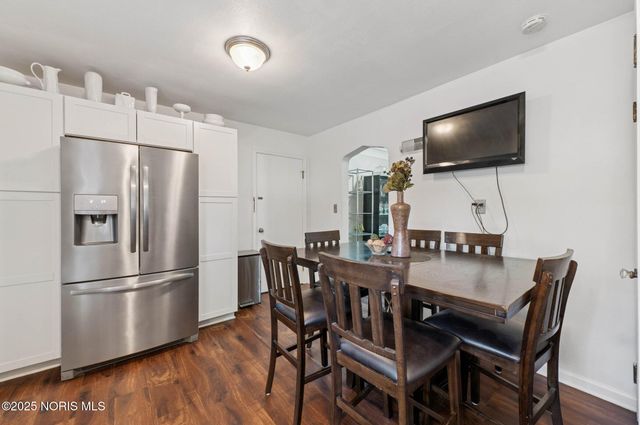 5264 Fairgreen Drive, Toledo, OH 43613