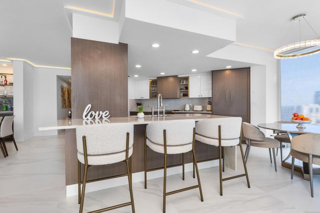 525 S Flagler Drive 23A, West Palm Beach, FL 33401