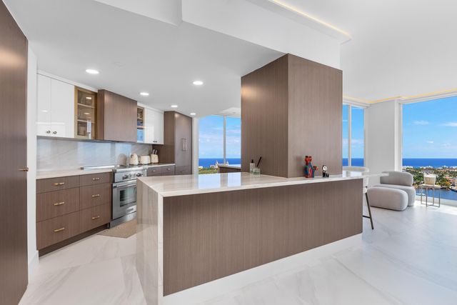 525 S Flagler Drive 23A, West Palm Beach, FL 33401