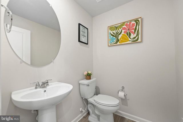 38 FELDBERG DR, Charles Town, WV 25414