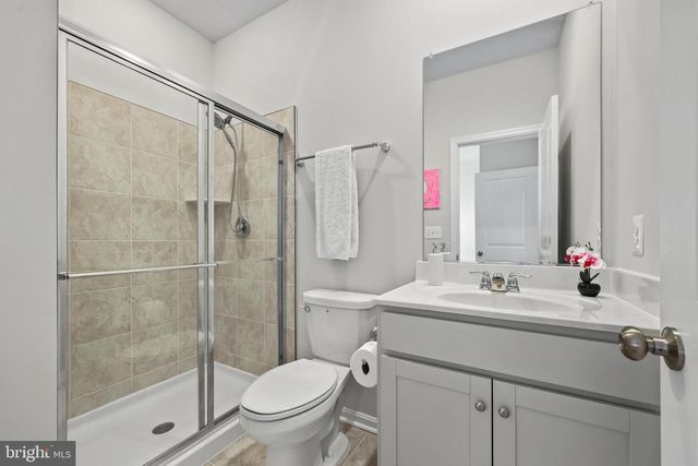 38 FELDBERG DR, Charles Town, WV 25414