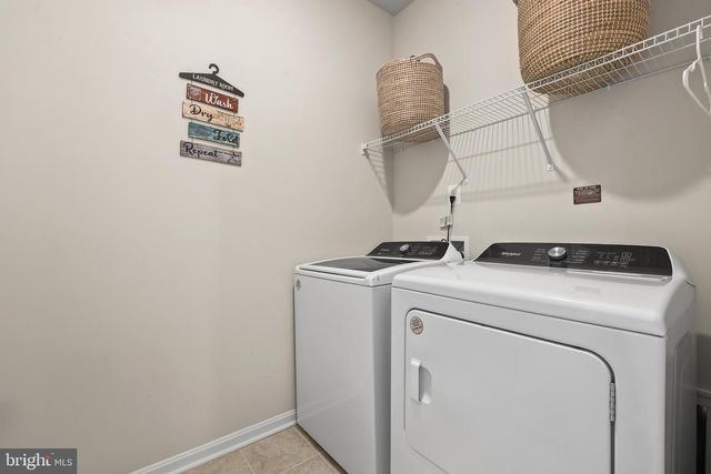38 FELDBERG DR, Charles Town, WV 25414