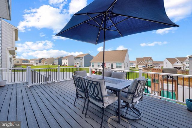 38 FELDBERG DR, Charles Town, WV 25414