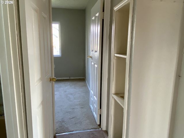 3727 Se 86TH Ave, Portland, OR 97266