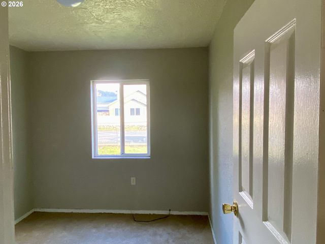 3727 Se 86TH Ave, Portland, OR 97266