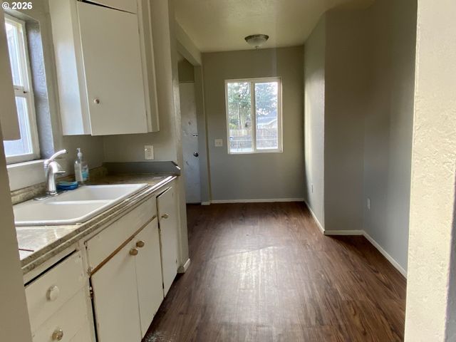 3727 Se 86TH Ave, Portland, OR 97266