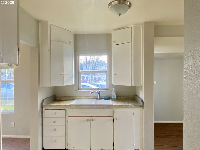 3727 Se 86TH Ave, Portland, OR 97266