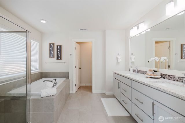 2074 NW Winterset Lane, Silverdale, WA 98383