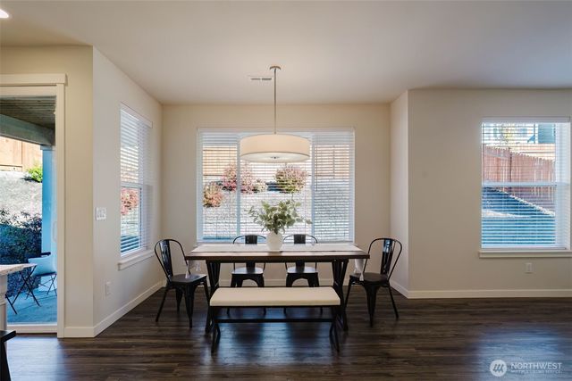 2074 NW Winterset Lane, Silverdale, WA 98383