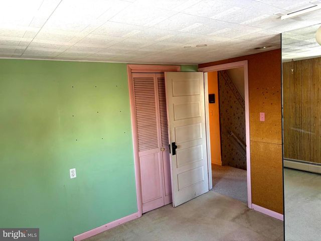 404 N MAIN ST, Red Lion, PA 17356