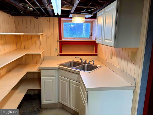 404 N MAIN ST, Red Lion, PA 17356