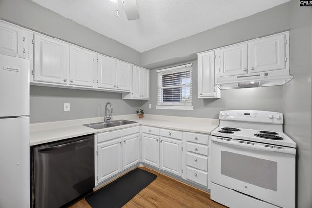 332 Edgewater Lane, West Columbia, SC 29169