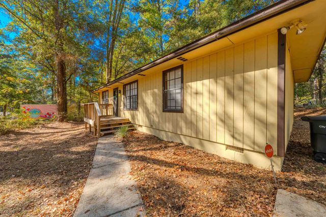 2424 Jolene Lane, Tallahassee, FL 32303