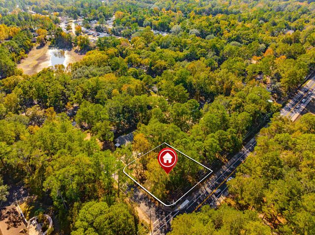 2424 Jolene Lane, Tallahassee, FL 32303