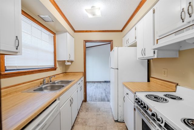 2424 Jolene Lane, Tallahassee, FL 32303