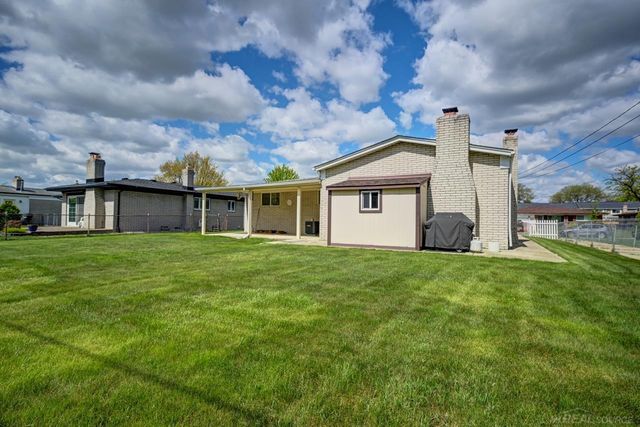 36244 Jeffrey Drives, Sterling Heights, MI 48310