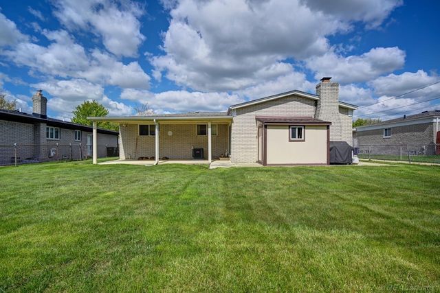 36244 Jeffrey Drives, Sterling Heights, MI 48310