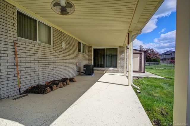 36244 Jeffrey Drives, Sterling Heights, MI 48310