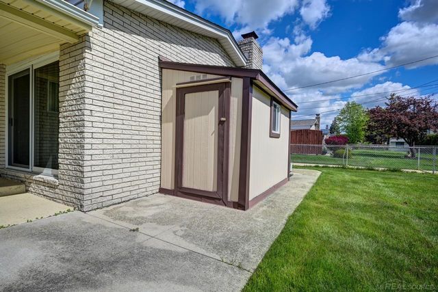 36244 Jeffrey Drives, Sterling Heights, MI 48310
