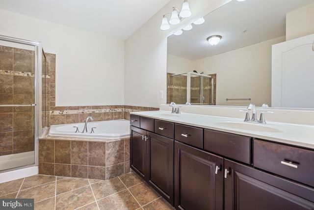 11842 LITTLE SENECA PKWY, Clarksburg, MD 20871