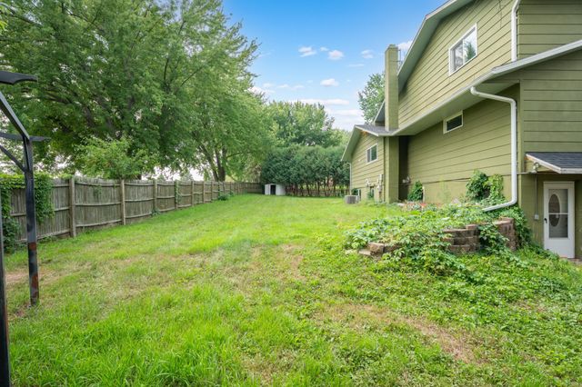 1304 Gage Court NW, Rochester, MN 55901